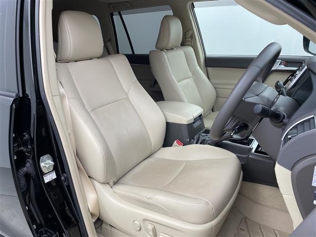 Toyota LAND CRUISER PRADO 2023 7166774-7