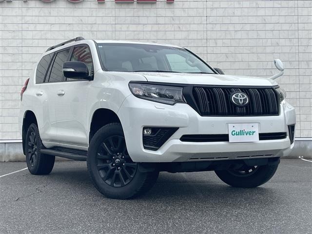 Toyota LAND CRUISER PRADO 2023 7166801-0