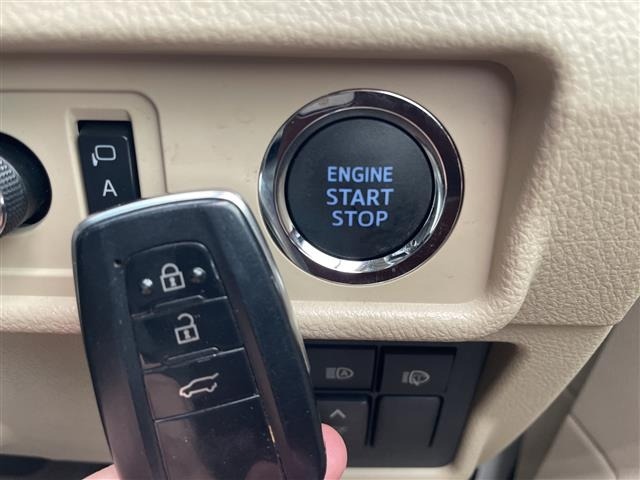 Toyota LAND CRUISER PRADO 2023 7166801-12
