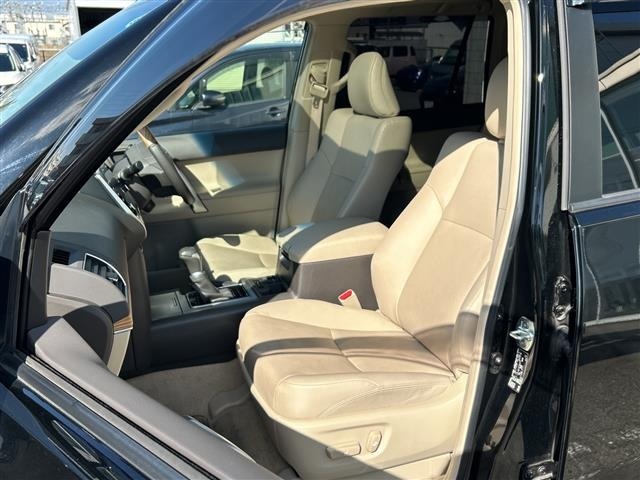 Toyota LAND CRUISER PRADO 2023 7166840-2