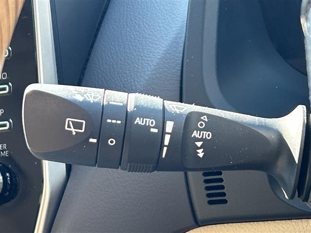 Toyota LAND CRUISER PRADO 2023 7166840-3