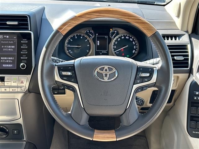 Toyota LAND CRUISER PRADO 2023 7166840-7