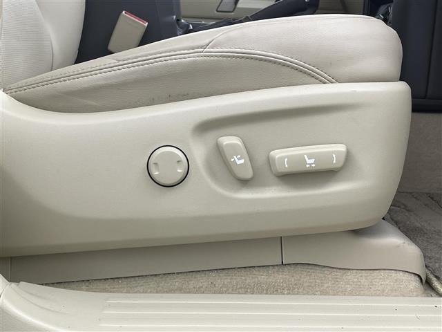 Toyota LAND CRUISER PRADO 2023 7166842-3