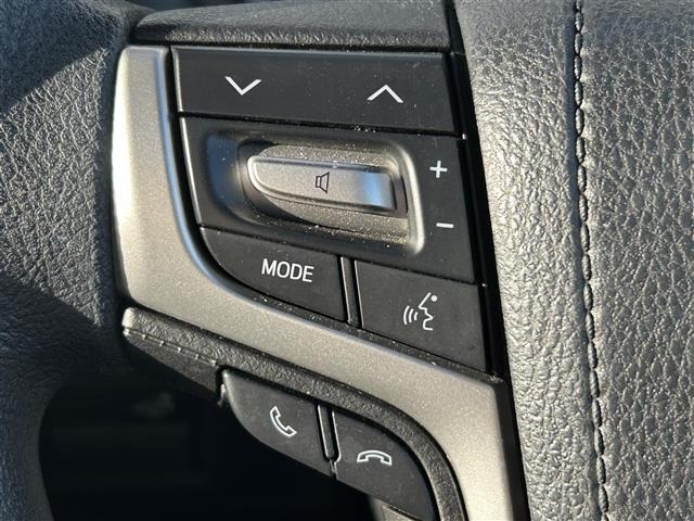Toyota LAND CRUISER PRADO 2023 7166863-18