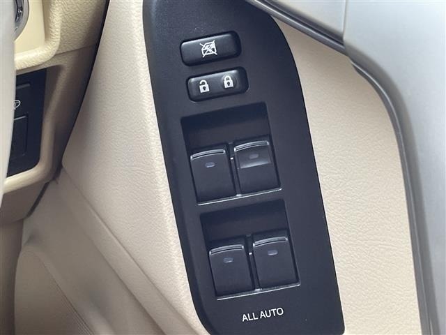 Toyota LAND CRUISER PRADO 2023 7166975-4