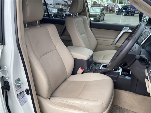 Toyota LAND CRUISER PRADO 2023 7166975-6