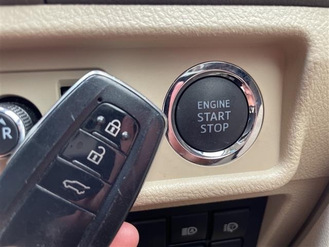 Toyota LAND CRUISER PRADO 2023 7166976-19
