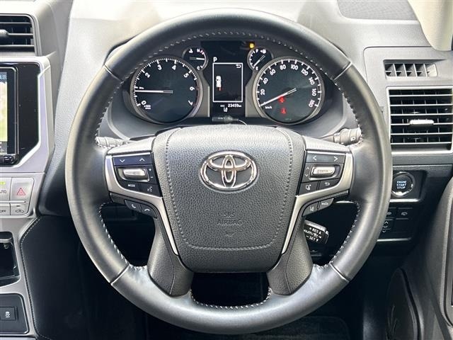 Toyota LAND CRUISER PRADO 2023 7167100-7