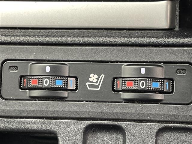 Toyota LAND CRUISER PRADO 2023 7167230-4