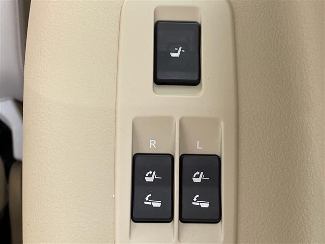 Toyota LAND CRUISER PRADO 2023 7167321-7