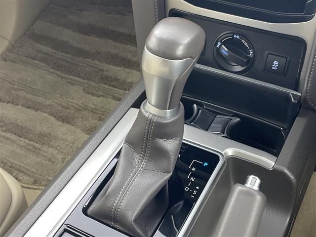 Toyota LAND CRUISER PRADO 2022 7167332-10