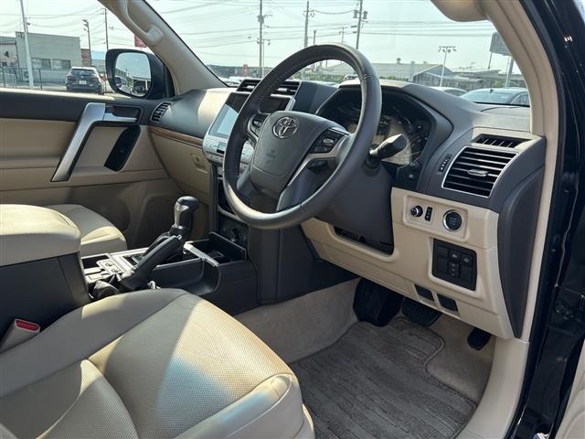 Toyota LAND CRUISER PRADO 2023 7167481-12