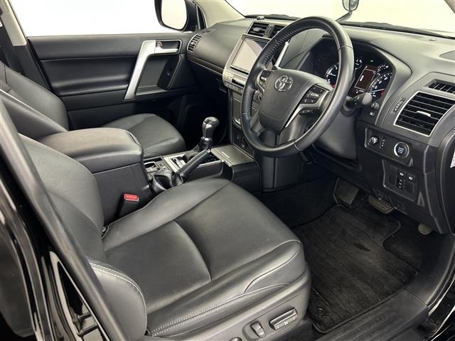 Toyota LAND CRUISER PRADO 2023 7167533-4