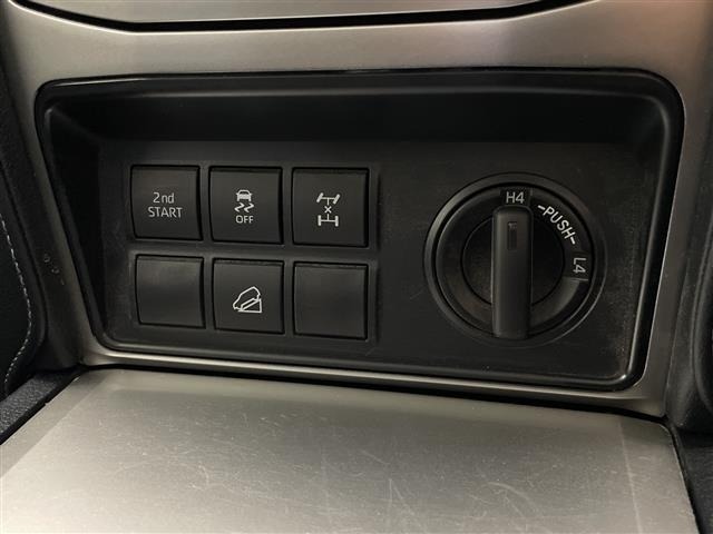 Toyota LAND CRUISER PRADO 2023 7167562-25