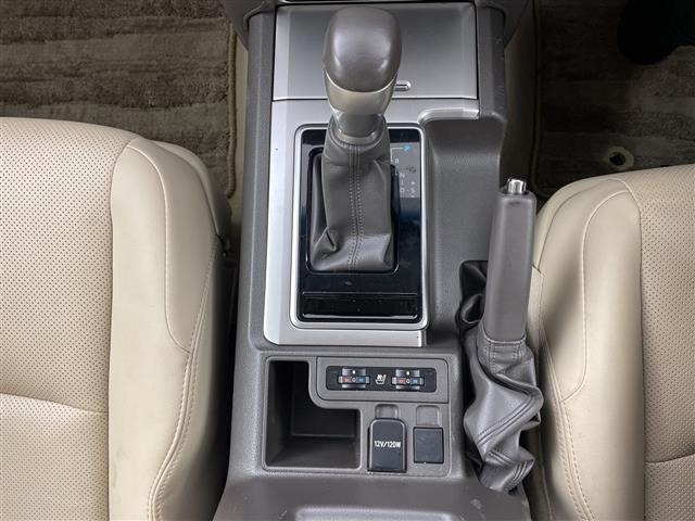 Toyota LAND CRUISER PRADO 2023 7167673-11