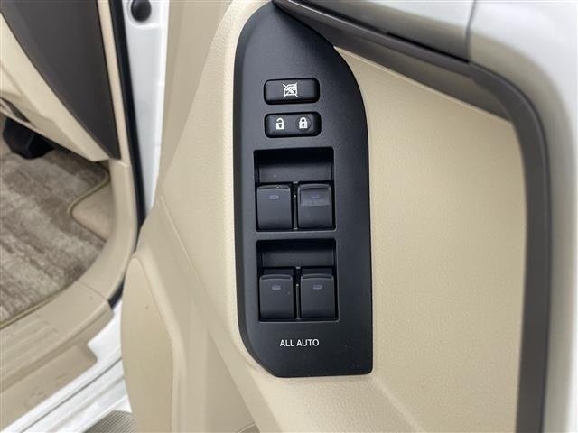Toyota LAND CRUISER PRADO 2023 7167673-12