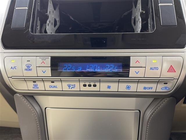 Toyota LAND CRUISER PRADO 2023 7167673-5