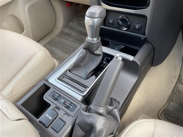 Toyota LAND CRUISER PRADO 2023 7167698-21
