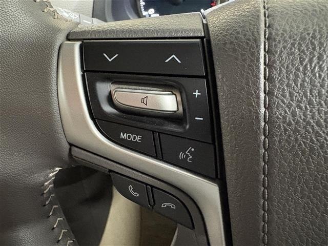 Toyota LAND CRUISER PRADO 2023 7167699-12