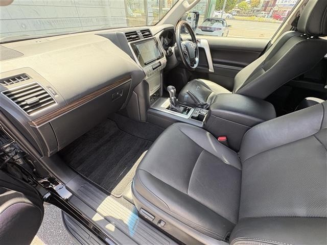Toyota LAND CRUISER PRADO 2022 7167731-7