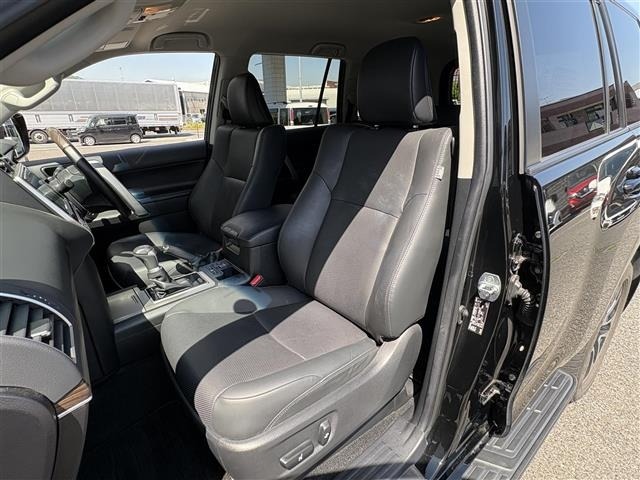 Toyota LAND CRUISER PRADO 2022 7167731-8
