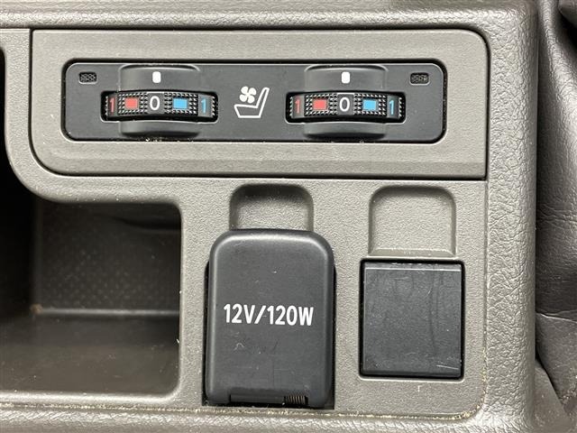 Toyota LAND CRUISER PRADO 2023 7167740-4