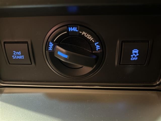 Toyota LAND CRUISER PRADO 2023 7167796-9
