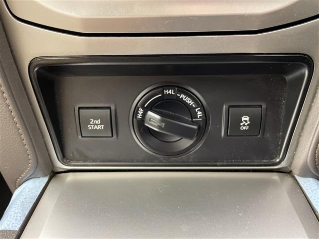 Toyota LAND CRUISER PRADO 2023 7167843-10