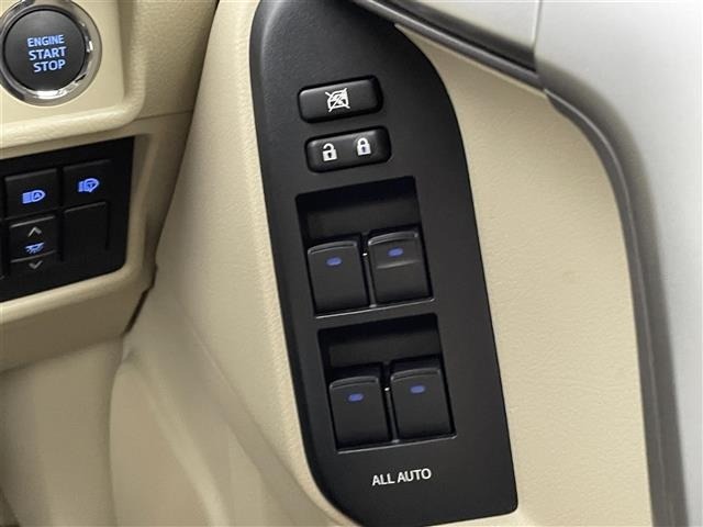 Toyota LAND CRUISER PRADO 2023 7168031-6