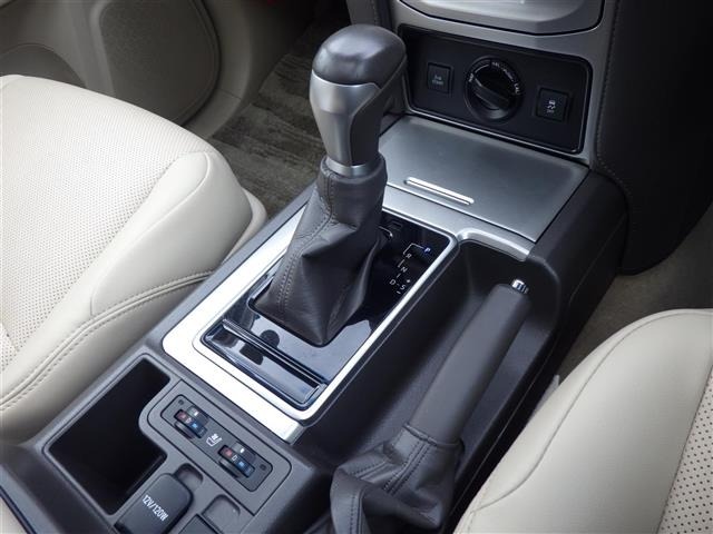 Toyota LAND CRUISER PRADO 2024 7168059-10