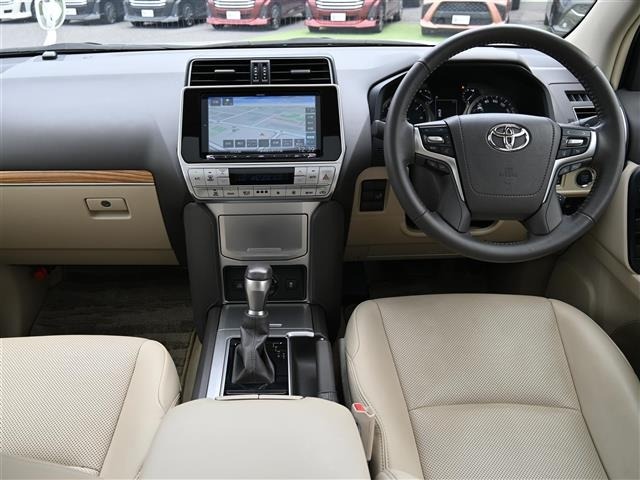 Toyota LAND CRUISER PRADO 2024 7168059-15