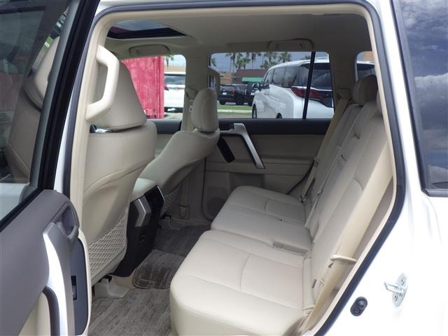 Toyota LAND CRUISER PRADO 2024 7168059-2