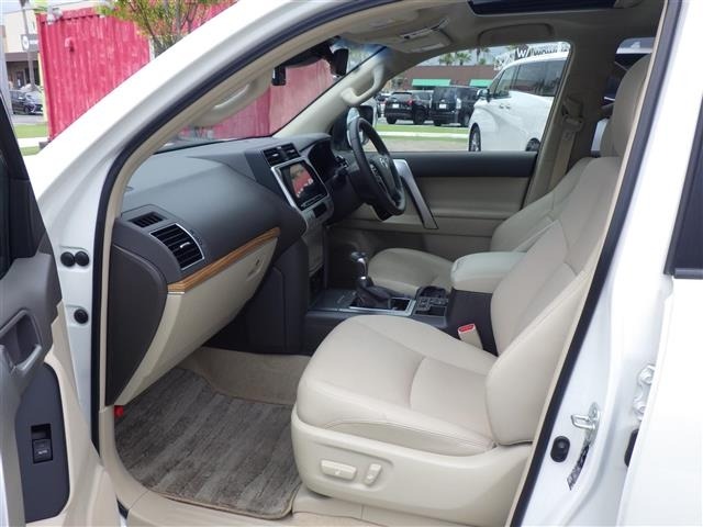 Toyota LAND CRUISER PRADO 2024 7168059-23