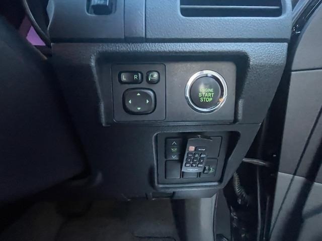 Toyota LAND CRUISER PRADO 2012 7168066-13