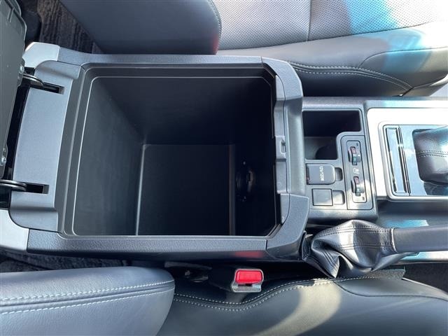 Toyota LAND CRUISER PRADO 2023 7168089-12