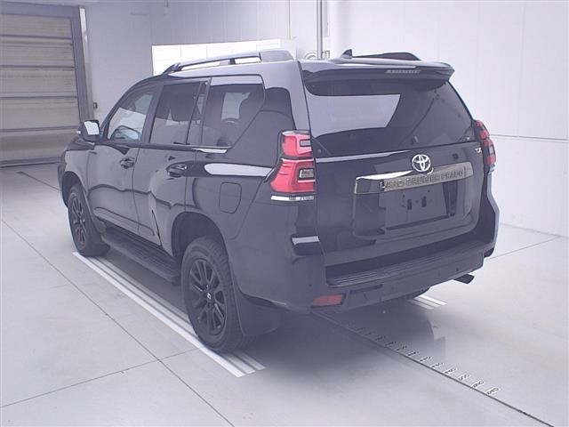 Toyota LAND CRUISER PRADO 2022 7168185-1