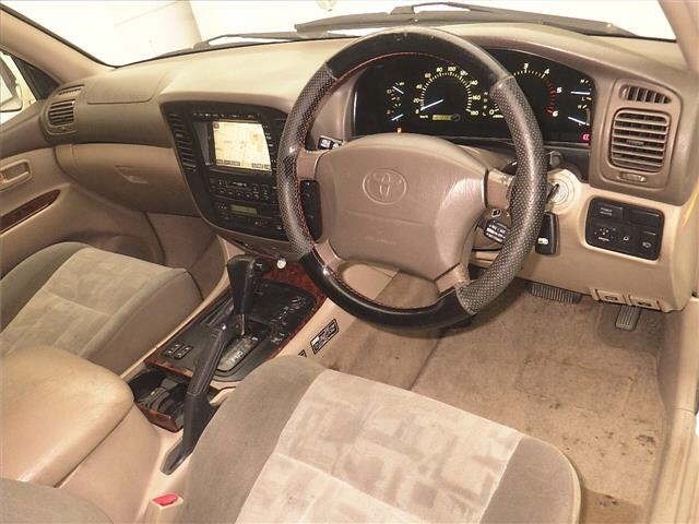 Toyota LAND CRUISER 2000 7173906-3
