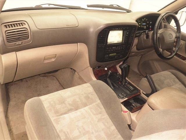 Toyota LAND CRUISER 2000 7173906-4