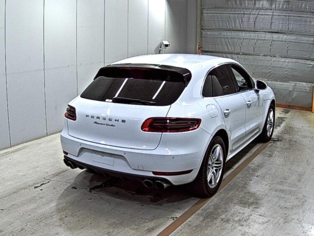Porsche MACAN 2017 7168377-5