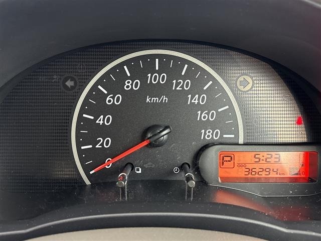 Nissan MARCH 2018 7179595-9