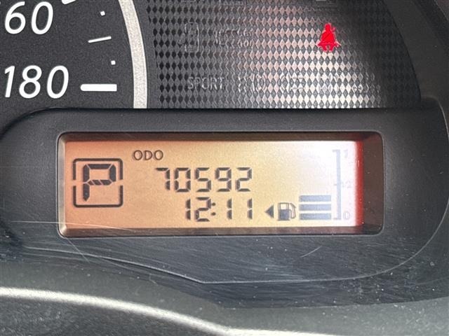 Nissan MARCH 2013 7179616-18