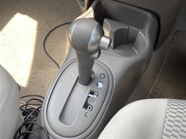 Nissan MARCH 2014 7179617-18