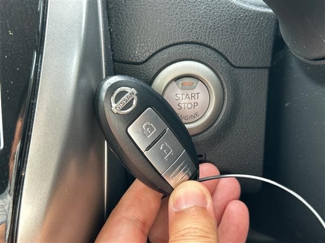 Nissan MARCH 2014 7179637-3