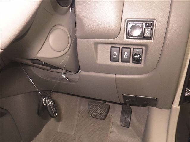 Nissan MARCH 2018 7179700-8