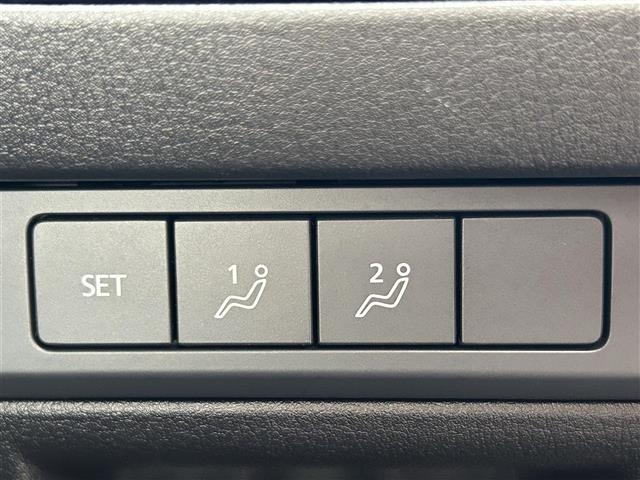Mazda MAZDA3 2019 7170394-10