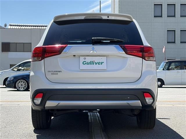 Mitsubishi OUTLANDER 2016 7182570-18