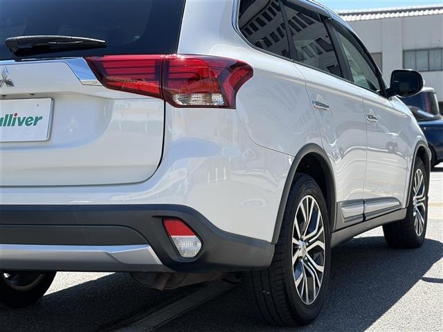 Mitsubishi OUTLANDER 2016 7182570-8