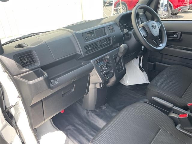 Toyota PIXIS VAN 2024 7175964-20