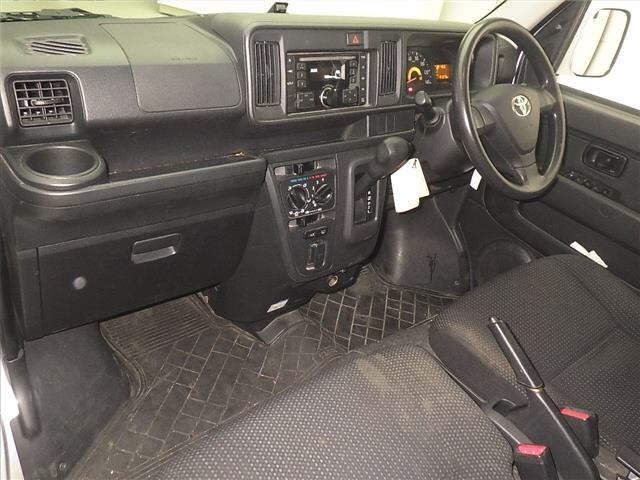 Toyota PIXIS VAN 2017 7175992-4