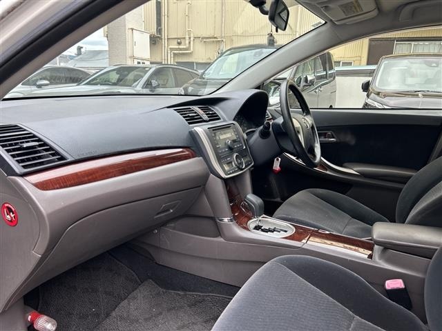 Toyota PREMIO 2014 7174985-22